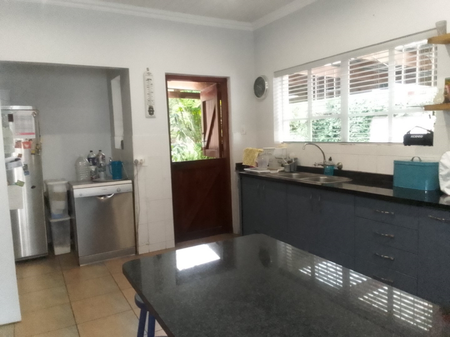To Let 4 Bedroom Property for Rent in Glen Barrie Western Cape